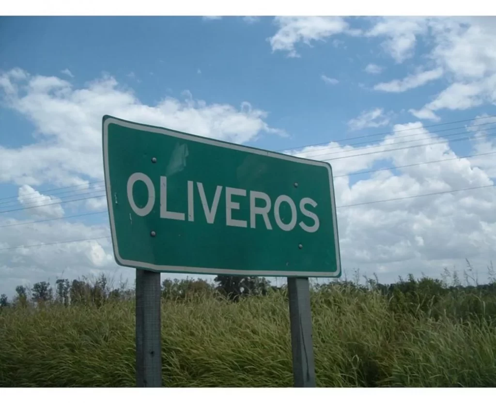 TERRENO OLIVEROS
