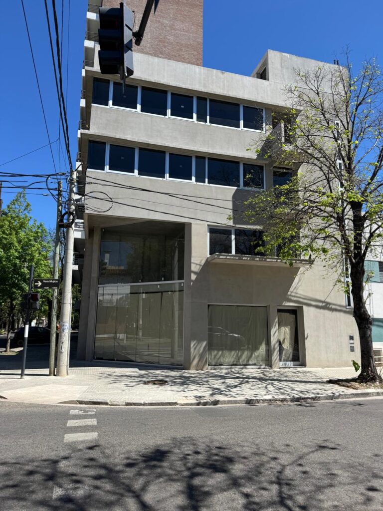 SAN JUAN Y VERA MUJICA
