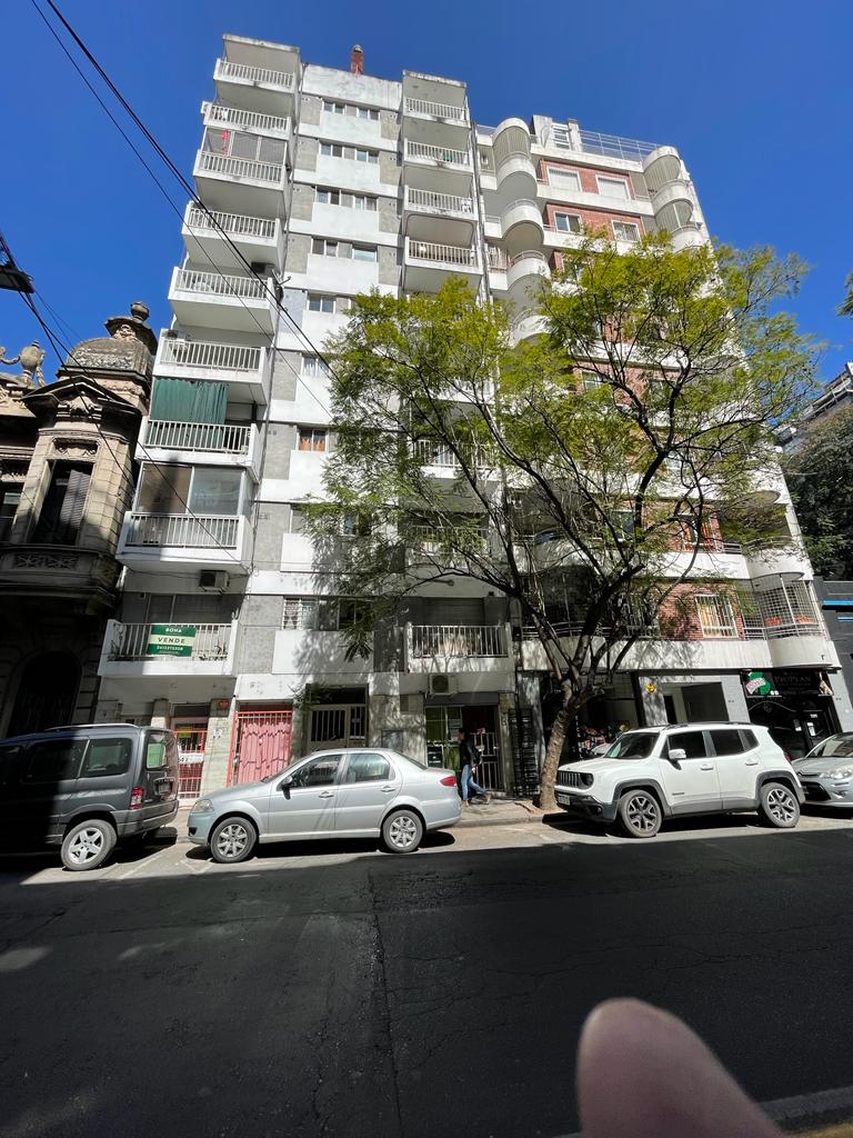 SALTA 1869 PISO 6 DPTO 1